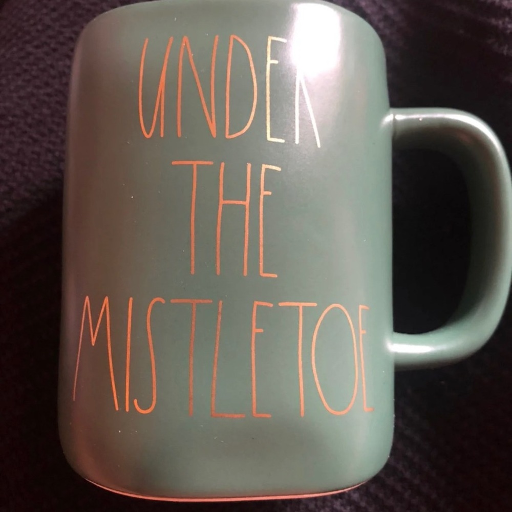 BRAND NEW Rae Dunn “Under the Mistletoe” Mug